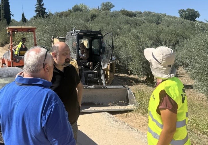 ΒΟΛΟΣ - Χρ. Τριαντόπουλος: Ξεκίνησε η αποκατάσταση και αναβάθμιση του δρόμου προς τον ΙΝ Αγ. Αναργύρων στο Αχίλλειο Αλμυρού ΒΟΛΟΣ - Χρ. Τριαντόπουλος: Ξεκίνησε η αποκατάσταση και αναβάθμιση του δρόμου προς τον ΙΝ Αγ. Αναργύρων στο Αχίλλειο Αλμυρού