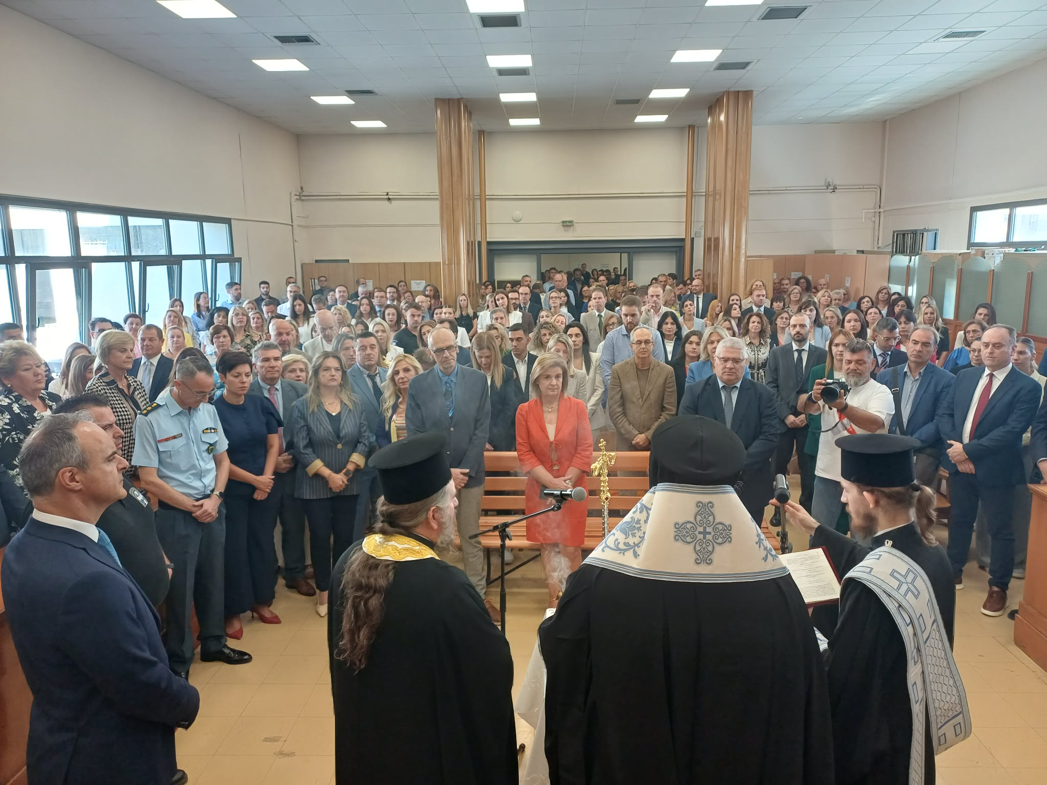ΛΑΡΙΣΑ - Επίσημη έναρξη του νέου δικαστικού έτους στη Λάρισα με αγιασμό (ΦΩΤΟ+video) ΛΑΡΙΣΑ - Επίσημη έναρξη του νέου δικαστικού έτους στη Λάρισα με αγιασμό (ΦΩΤΟ+video)