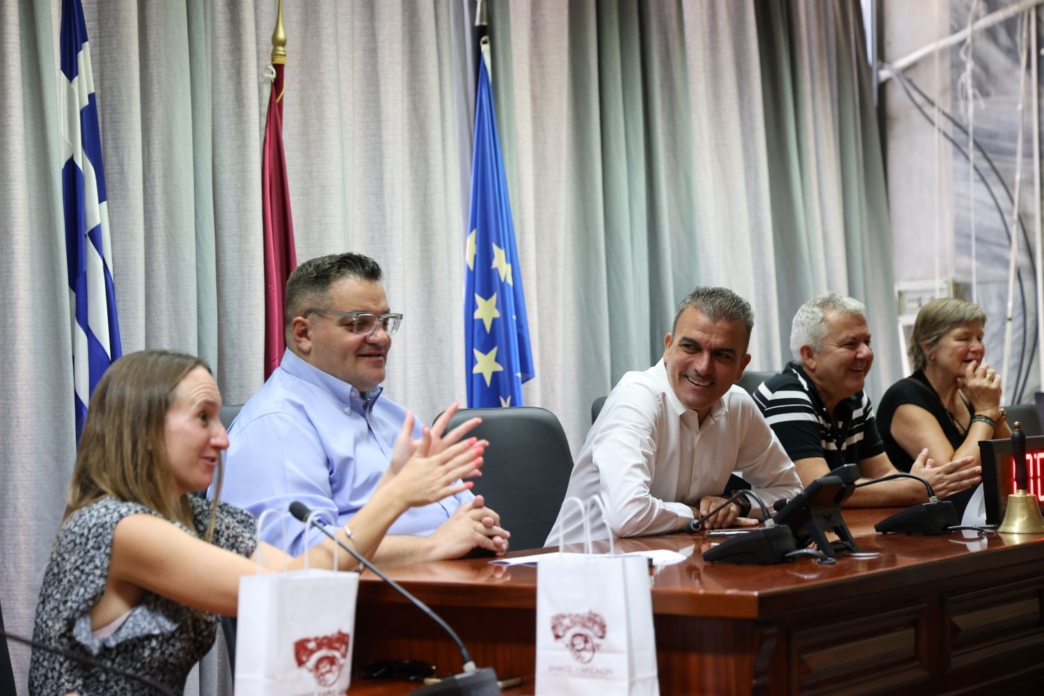 ΛΑΡΙΣΑ - Δήμος Λαρισαίων: Μαθήτριες και μαθητές από το Βέλγιο και το 6ο Γυμνάσιο Λάρισας στα έδρανα του Δημοτικού Συμβουλίου ΛΑΡΙΣΑ - Δήμος Λαρισαίων: Μαθήτριες και μαθητές από το Βέλγιο και το 6ο Γυμνάσιο Λάρισας στα έδρανα του Δημοτικού Συμβουλίου