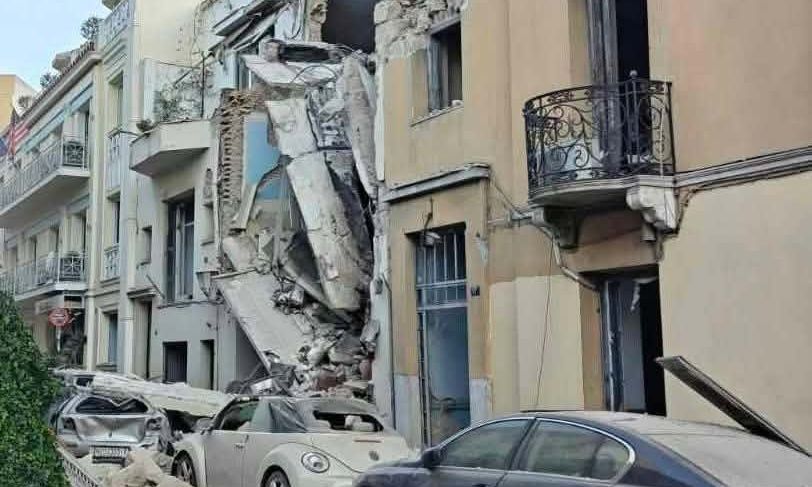 ΕΛΛΑΔΑ - Κατάρρευση κτιρίου στην Πλάκα: Ανείπωτη τραγωδία, βρέθηκαν και οι έξι σοροί ΕΛΛΑΔΑ - Κατάρρευση κτιρίου στην Πλάκα: Ανείπωτη τραγωδία, βρέθηκαν και οι έξι σοροί