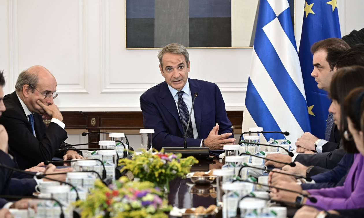 ΟΙΚΟΝΟΜΙΑ - Ρυθμίσεις σε 120 δόσεις από 72, «φρένο» στους servicers και επιδότηση στα καύσιμα ανακοίνωσε ο Μητσοτάκης ΟΙΚΟΝΟΜΙΑ - Ρυθμίσεις σε 120 δόσεις από 72, «φρένο» στους servicers και επιδότηση στα καύσιμα ανακοίνωσε ο Μητσοτάκης