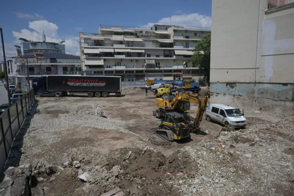 Βρέθηκε τάφος από το 2000 π.Χ. στις ανασκαφές για τη νέα πτέρυγα στο Γενικό Νοσοκομείο Λάρισας