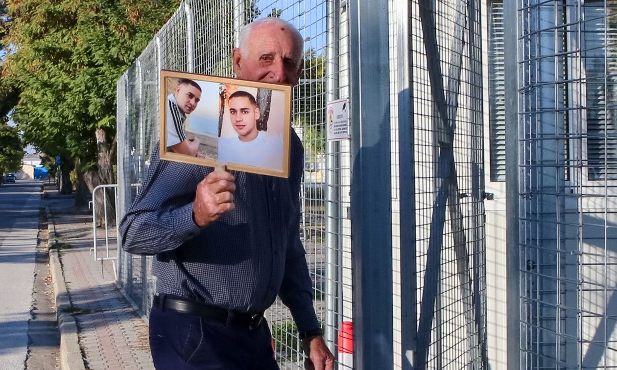 ΛΑΡΙΣΑ - Τέμπη: «Αναγνώρισα τη φωνή του παιδιού μου στα ηχητικά – Ξαναζούσα τον θάνατό του» ΛΑΡΙΣΑ - Τέμπη: «Αναγνώρισα τη φωνή του παιδιού μου στα ηχητικά – Ξαναζούσα τον θάνατό του»