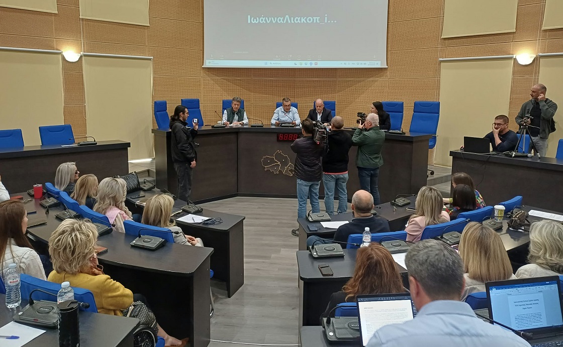 Νέα «συμμαχία» στη Θεσσαλία για την ισότητα των φύλων – Τι αποφασίστηκε στη συνάντηση στη Λάρισα