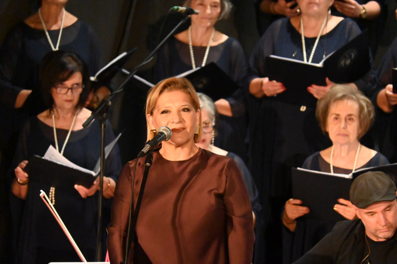 ΛΑΡΙΣΑ - Το αδιαχώρητο στο Δημοτικό Θέατρο Τυρνάβου για τη Γιώτα Νέγκα: Μια μαγική μουσική βραδιά γεμάτη συναίσθημα ΛΑΡΙΣΑ - Το αδιαχώρητο στο Δημοτικό Θέατρο Τυρνάβου για τη Γιώτα Νέγκα: Μια μαγική μουσική βραδιά γεμάτη συναίσθημα