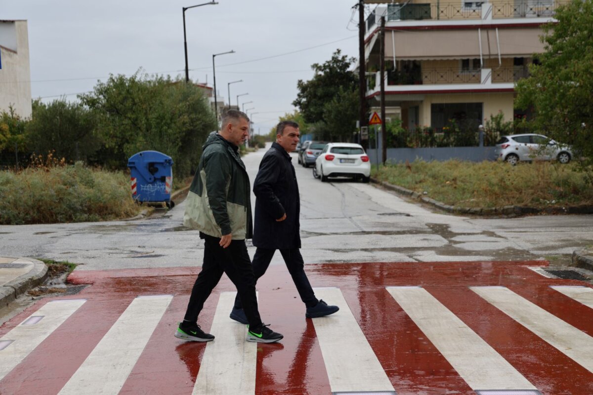 ΛΑΡΙΣΑ - Δήμος Λαρισαίων: Νέα φανάρια και προηγμένες λειτουργίες σε σηματοδότες για τους πεζούς – Σε λειτουργία 23 «έξυπνες» διαβάσεις ΛΑΡΙΣΑ - Δήμος Λαρισαίων: Νέα φανάρια και προηγμένες λειτουργίες σε σηματοδότες για τους πεζούς – Σε λειτουργία 23 «έξυπνες» διαβάσεις