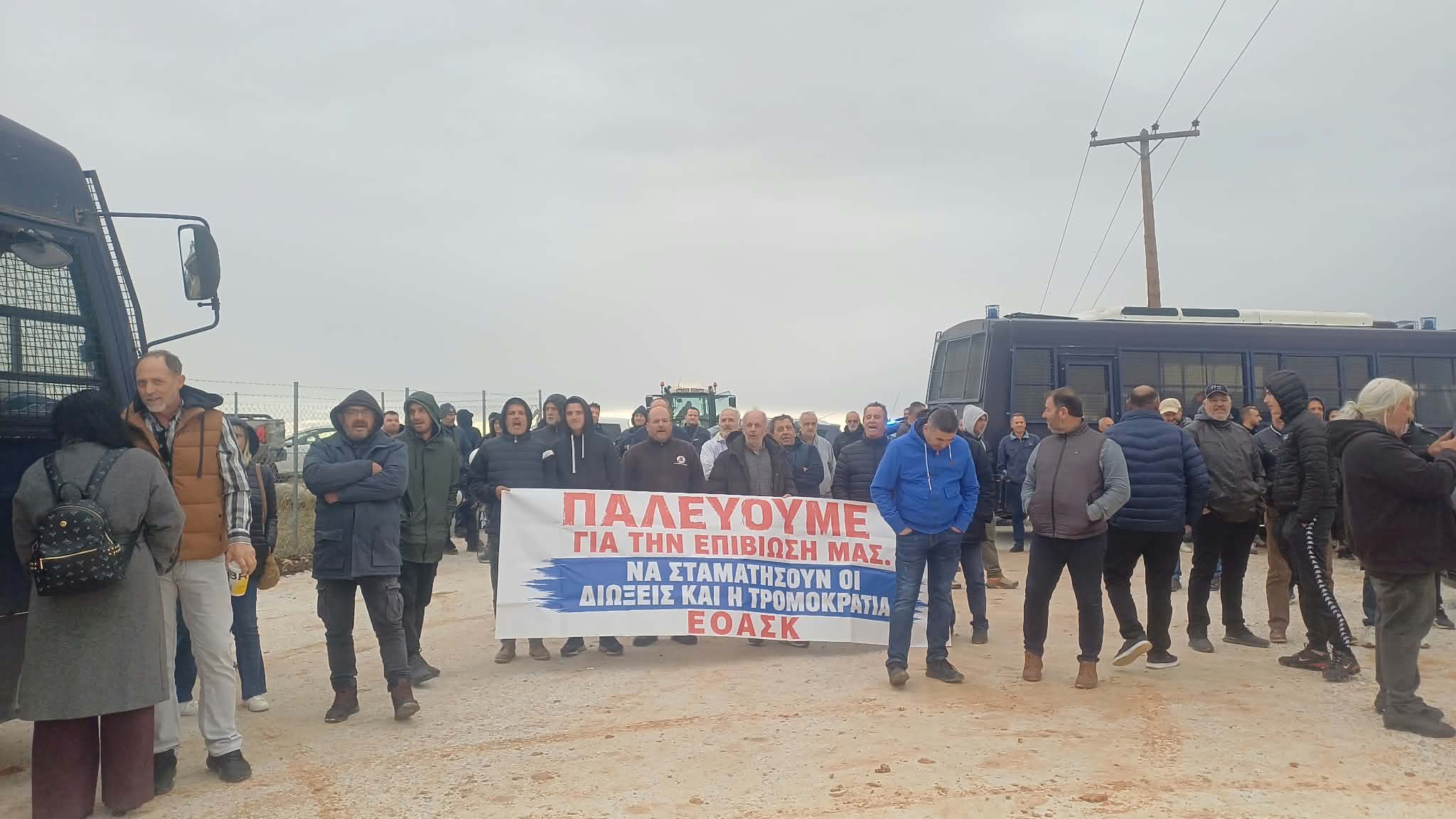 Κ. Μητσοτάκης στους αγρότες Λάρισας για αφορολόγητο πετρέλαιο: Στόχος να ξεκινήσει από 1ης Νοεμβρίου στην αντλία (ΦΩΤΟ+video)