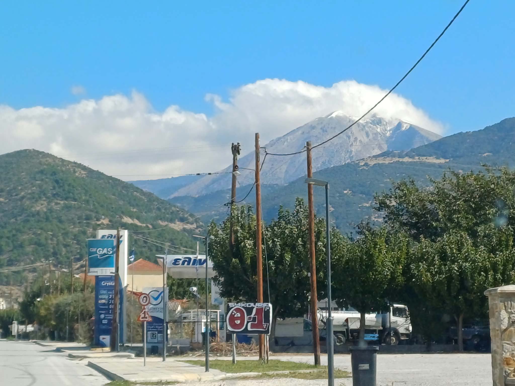 Τα πρώτα χιόνια στον Κίσσαβο – Το βουνό φόρεσε τα λευκά και προμηνύει τον χειμώνα (ΦΩΤΟ) Τα πρώτα χιόνια στον Κίσσαβο – Το βουνό φόρεσε τα λευκά και προμηνύει τον χειμώνα (ΦΩΤΟ)