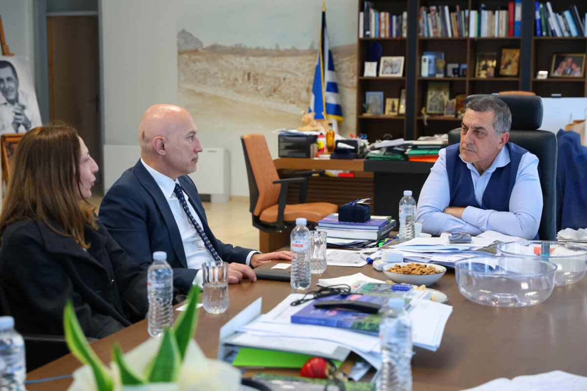 ΘΕΣΣΑΛΙΑ - Στον Περιφερειάρχη Θεσσαλίας Δημήτρη Κουρέτα ο Γενικός Πρόξενος της Γεωργίας στην Ελλάδα (FVTO) ΘΕΣΣΑΛΙΑ - Στον Περιφερειάρχη Θεσσαλίας Δημήτρη Κουρέτα ο Γενικός Πρόξενος της Γεωργίας στην Ελλάδα (FVTO)