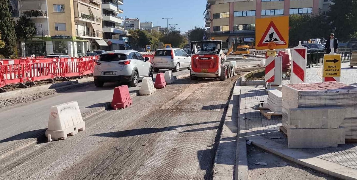 ΛΑΡΙΣΑ - Δήμος Λαρισαίων: Με ταχείς ρυθμούς η ασφαλτόστρωση στον κόμβο Φαρσάλων ΛΑΡΙΣΑ - Δήμος Λαρισαίων: Με ταχείς ρυθμούς η ασφαλτόστρωση στον κόμβο Φαρσάλων