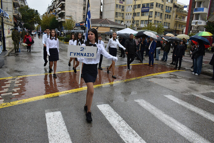 ΚΑΡΔΙΤΣΑ - Με σημαιοφόρους, παραστάτες και σώματα ασφαλείας η παρέλαση στην Καρδίτσα (ΦΩΤΟ+ΒΙΝΤΕΟ) ΚΑΡΔΙΤΣΑ - Με σημαιοφόρους, παραστάτες και σώματα ασφαλείας η παρέλαση στην Καρδίτσα (ΦΩΤΟ+ΒΙΝΤΕΟ)