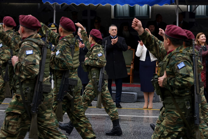 ΛΑΡΙΣΑ - Κουρέτας: «Ευτυχισμένοι είναι οι ελεύθεροι και ελεύθεροι είναι οι γενναίοι» ΛΑΡΙΣΑ - Κουρέτας: «Ευτυχισμένοι είναι οι ελεύθεροι και ελεύθεροι είναι οι γενναίοι»