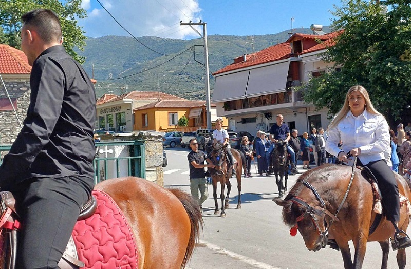 Καβάλα παν στην εκκλησιά, καβάλα προσκυνάνε... στους Γόννους ανήμερα του Αη Γιώργη (ΦΩΤΟ)