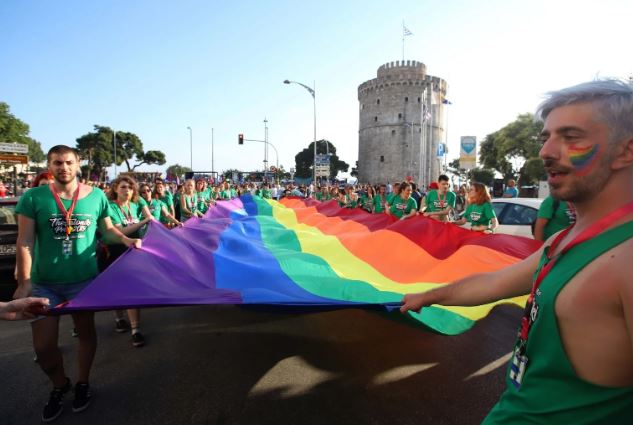 Σε εξέλιξη το ΕuroPride στη Θεσσαλονίκη – Δείτε φωτογραφίες