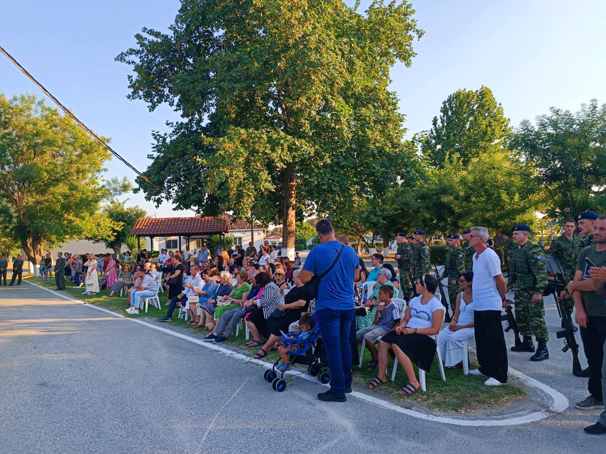 Λιτανεία της εικόνας του Αγίου Παϊσίου στον Αμπελώνα (ΦΩΤΟ)