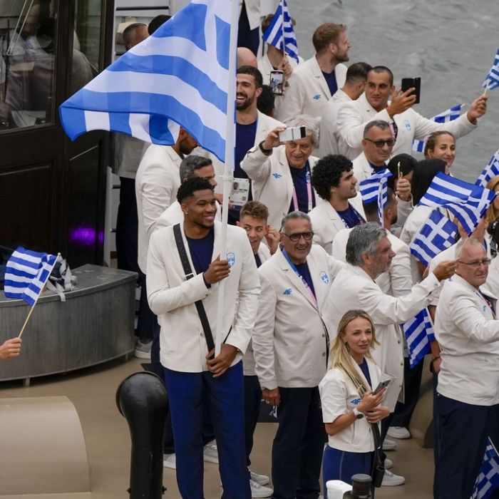 Ολυμπιακοί Αγώνες, Τελετή Έναρξης: Η στιγμή εισόδου των Αντετοκούνμπο - Ντρισμπιώτη και της ελληνικής αποστολής στον Σηκουάνα