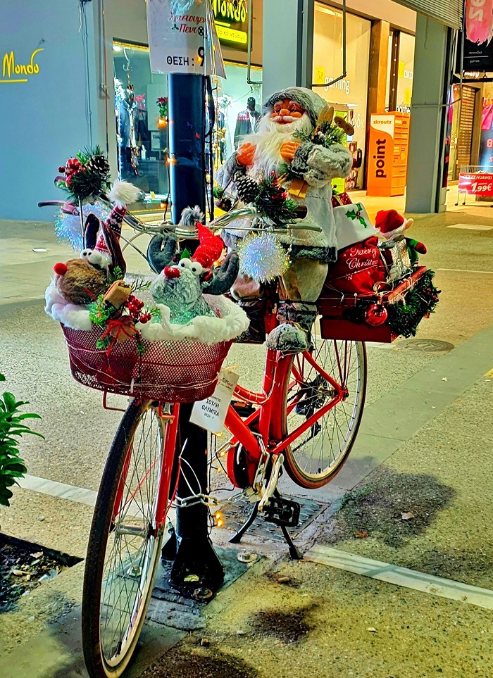 Βραβεύτηκαν τα επτά πιο όμορφα στολισμένα ποδήλατα στην Καρδίτσα (φωτο+video)