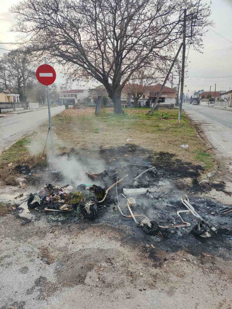 Δήμος Τυρνάβου: Καταδικάζει τους εμπρησμούς κάδων στον Αμπελώνα