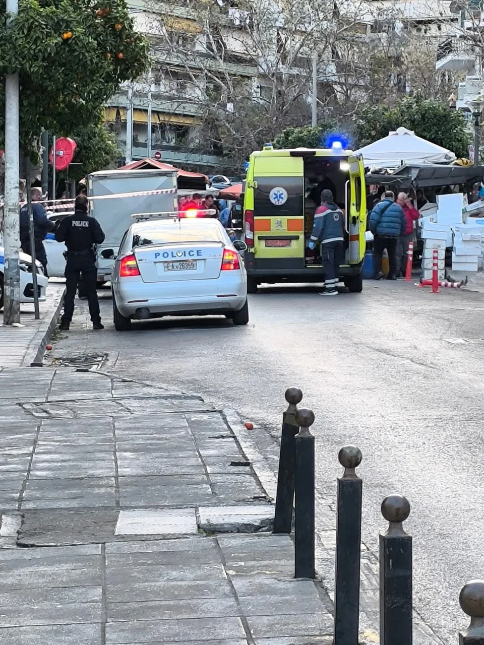 Ζωγράφου: Αυτοκτόνησε το ζευγάρι που πήδηξε στο κενό από μπαλκόνι πολυκατοικίας -Βρέθηκαν νεκροί στη μέση του δρόμου