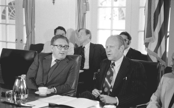 Πέθανε ο πρώην υπουργός Εξωτερικών των ΗΠΑ Χένρι Κίσινγκερ σε ηλικία 100 ετών