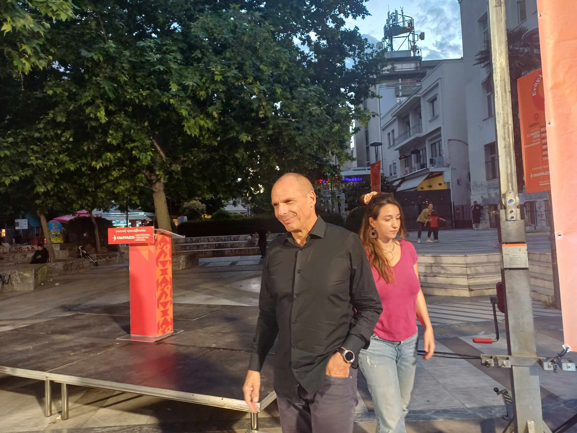 Στη Λάρισα ο Γιάνης Βαρουφάκης και τέσσερις ακόμα υποψήφιοι του ΜέΡΑ25 (ΦΩΤΟ)