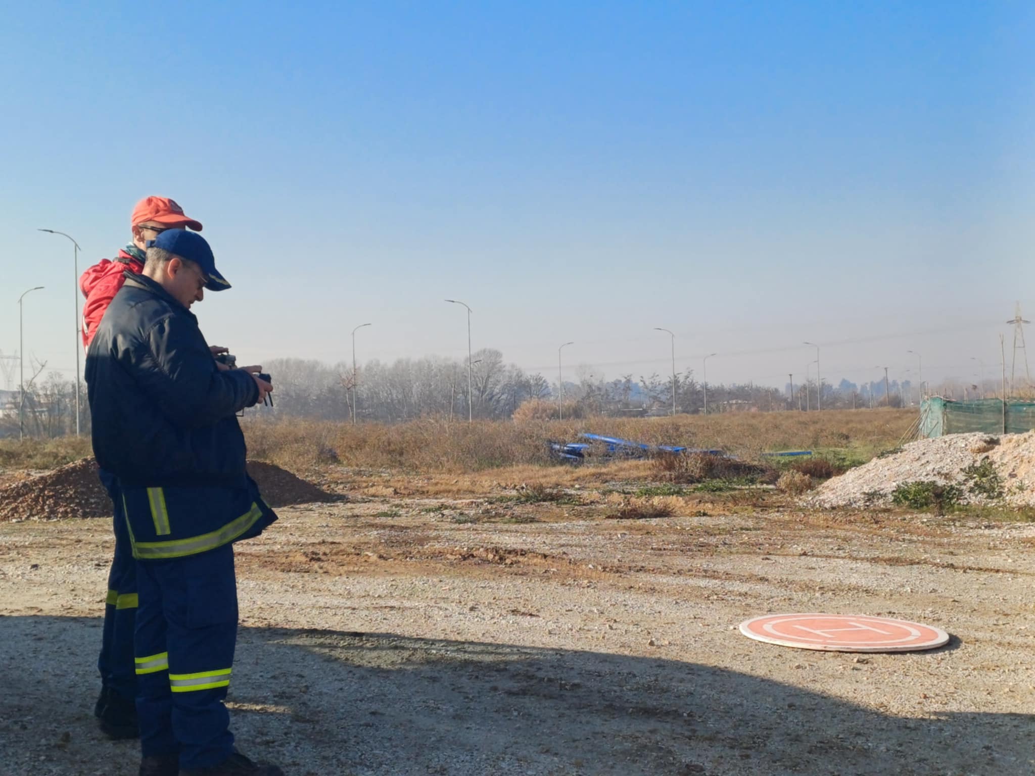 Δύτες, drones, εκπαιδευμένος σκύλος στις έρευνες για την εξαφάνιση του 39χρονου στη Λάρισα (ΦΩΤΟ)