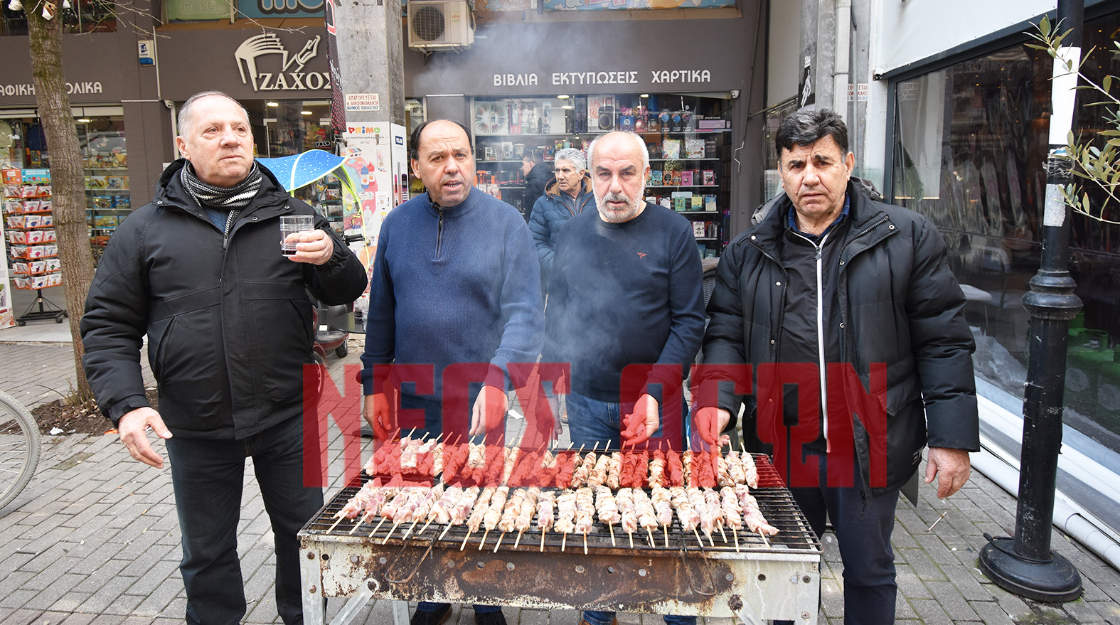 Οι Καρδιτσιώτες το... τσικνίζουν και φέτος! (φωτο - βίντεο)