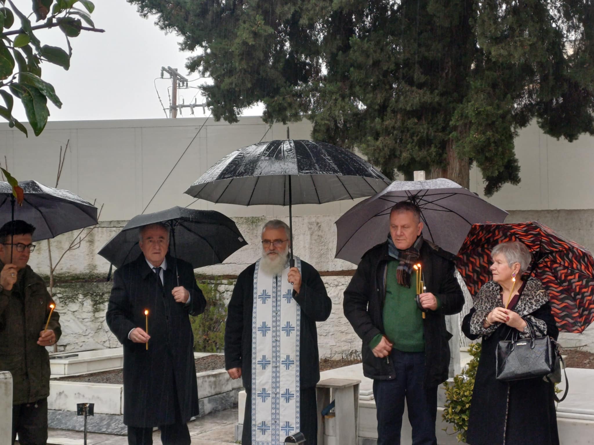 Tρισάγιο στη μνήμη  του Λαρισαίου Διδασκάλου του Γένους Κωνσταντίνου Κούμα