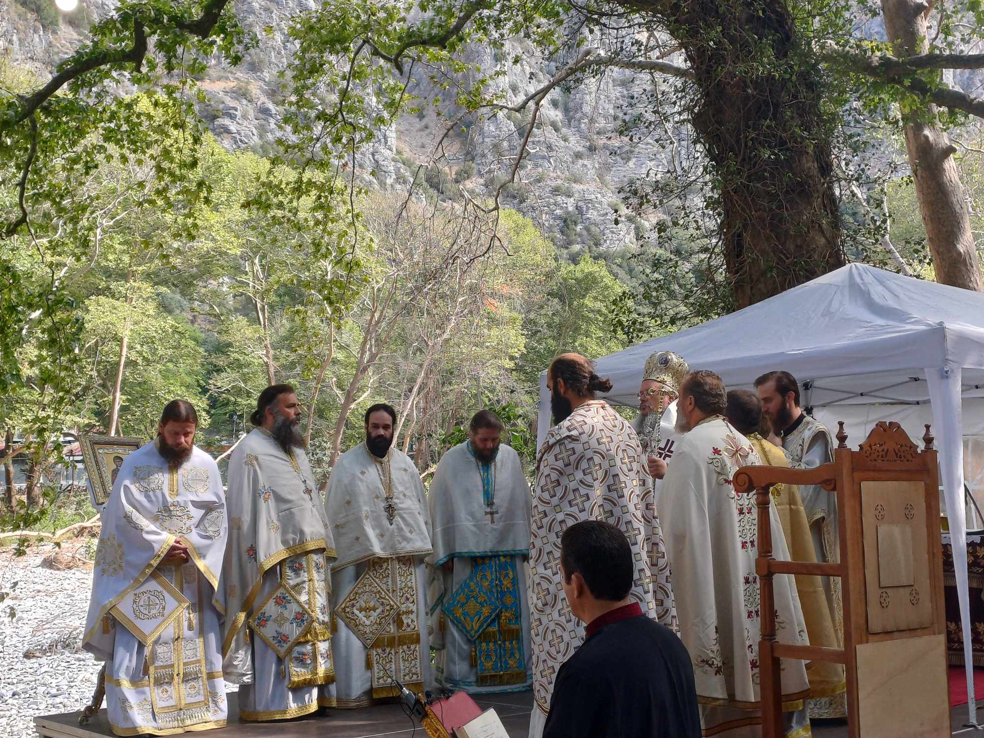 Στις όχθες του Πηνειού ο εορτασμός της Αγίας Παρασκευής στα Τέμπη (ΦΩΤΟ)