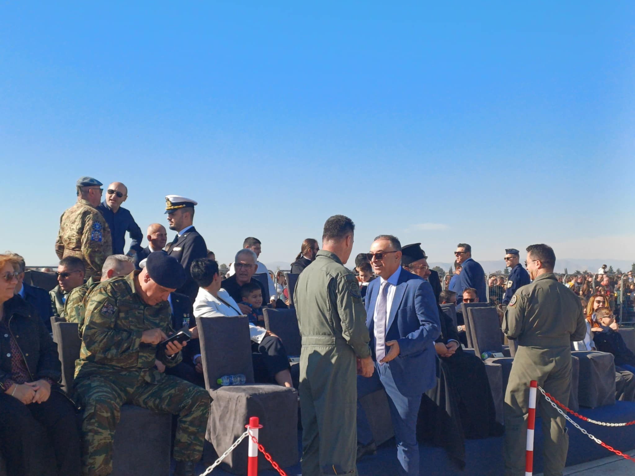 «Έσκισε τους αιθέρες» της Λάρισας το F-16 DEMO TEAM «ΖΕΥΣ» στην 110 Πτέρυγα Μάχης (ΦΩTO)