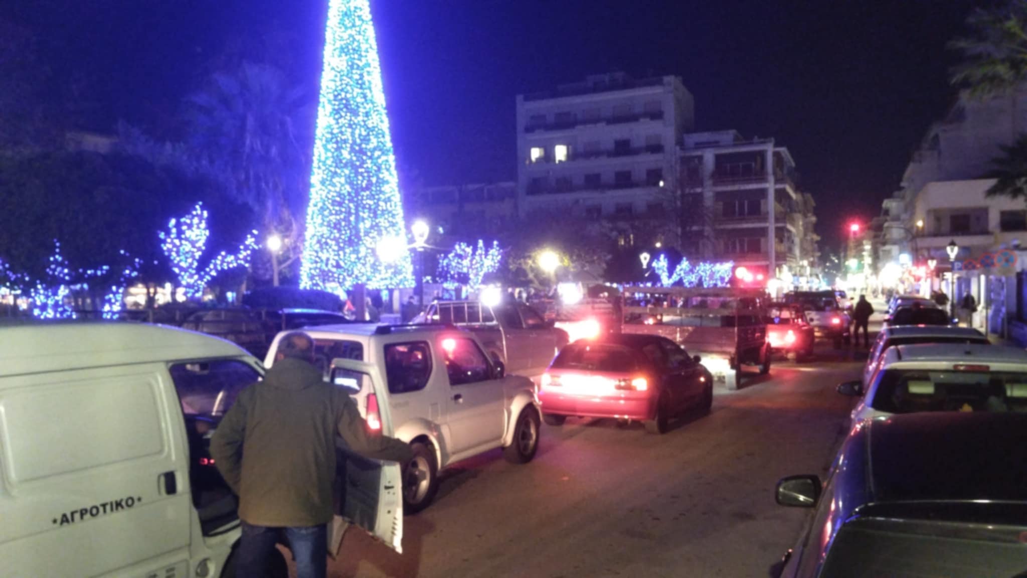 Νέα μηχανοκιίνητη πορεία αγροτών στο Βόλο -ζητούν αποζημιώσεις σε μήλα, κάστανα (ΦΩΤΟ)