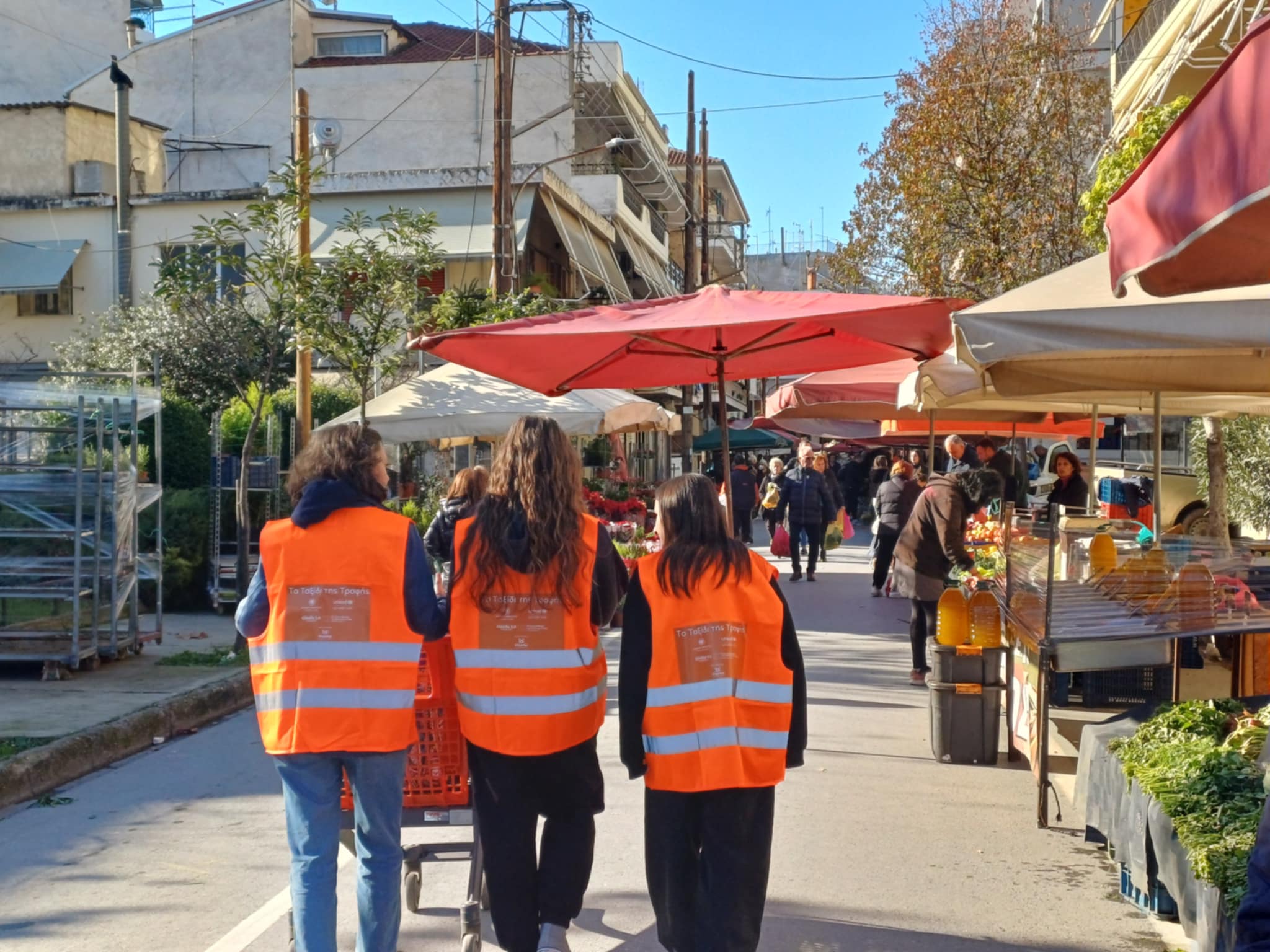 Δράση του Δήμου Λαρισαίων και του «Μπορούμε» για την παιδική παχυσαρκία στη Λαϊκή της οδού Αγιάς (ΦΩΤΟ)