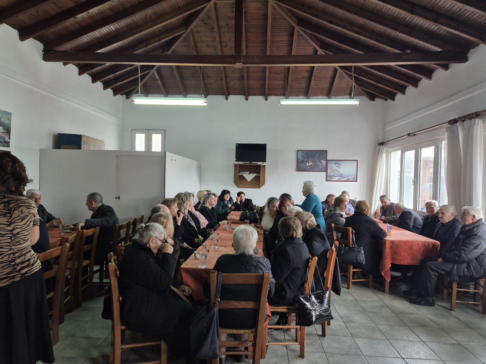 Κοπή Πίτας στο ΚΑΠΗ Αιγάνης: Θερμές ευχές και χαμόγελα σε μια ζεστή εκδήλωση