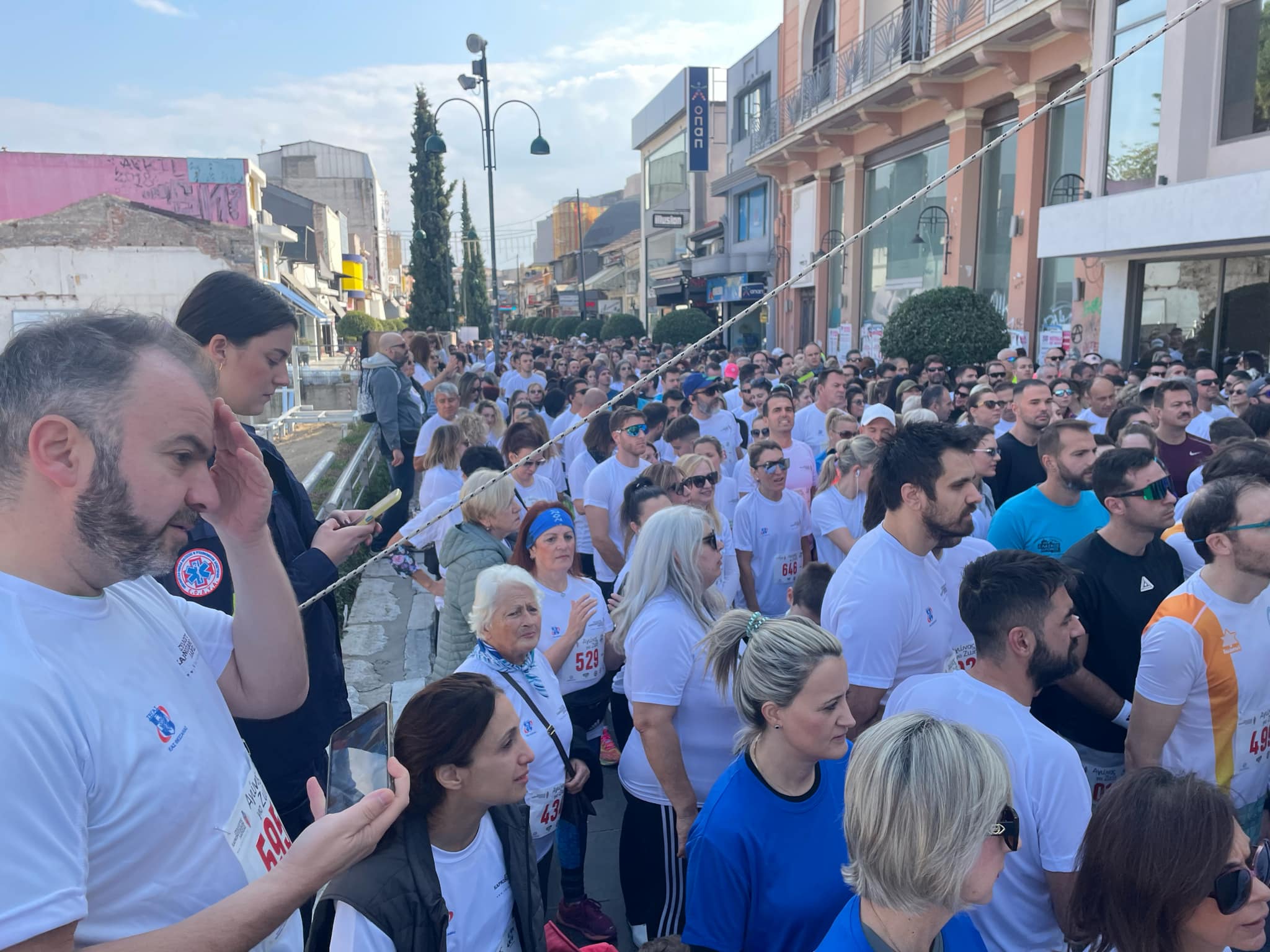 Πλήθος Λαρισαίων στον «Αγώνα για Ζωή» ενάντια στον καρκίνο