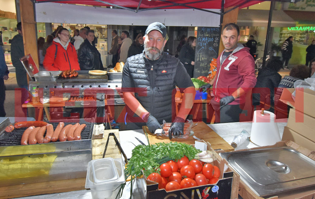 Καρδίτσα-Street Food Festival: Οι Γεύσεις του Κόσμου στην οδό Χαρίτου (φωτο)