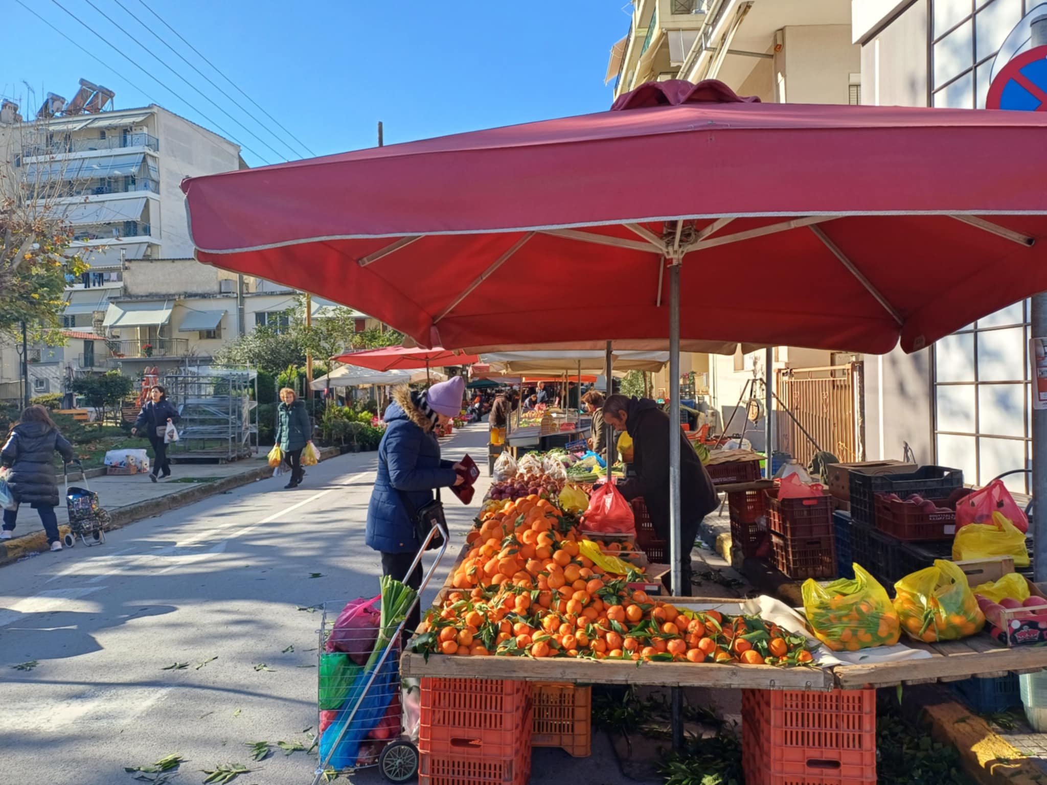 Δράση του Δήμου Λαρισαίων και του «Μπορούμε» για την παιδική παχυσαρκία στη Λαϊκή της οδού Αγιάς (ΦΩΤΟ)