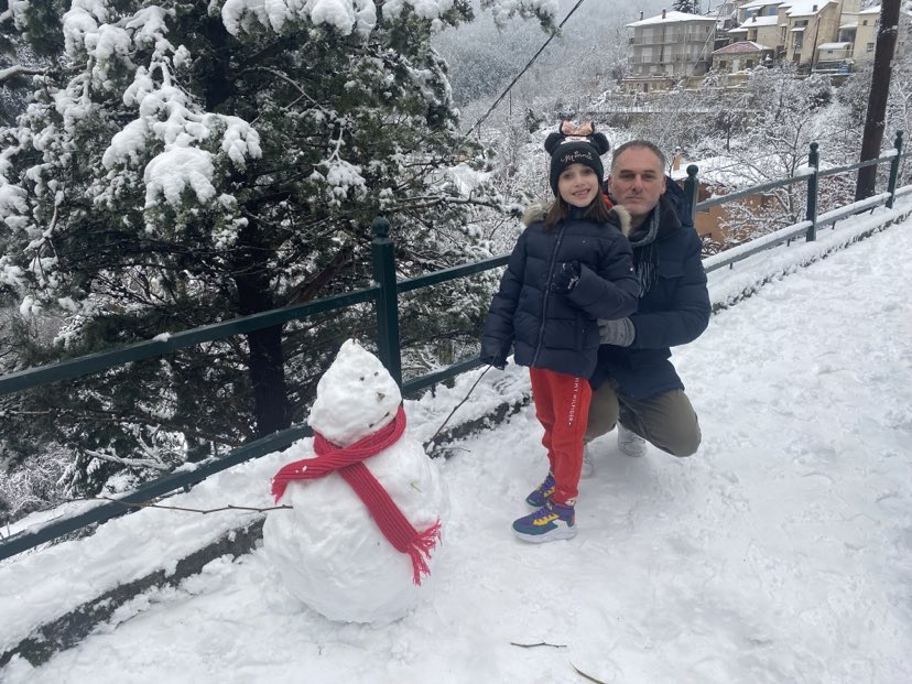 Όμορφες εικόνες σε λευκό φόντο πάνω από τη Λίμνη Πλαστήρα στη Φυλακτή (ΦΩΤΟ)