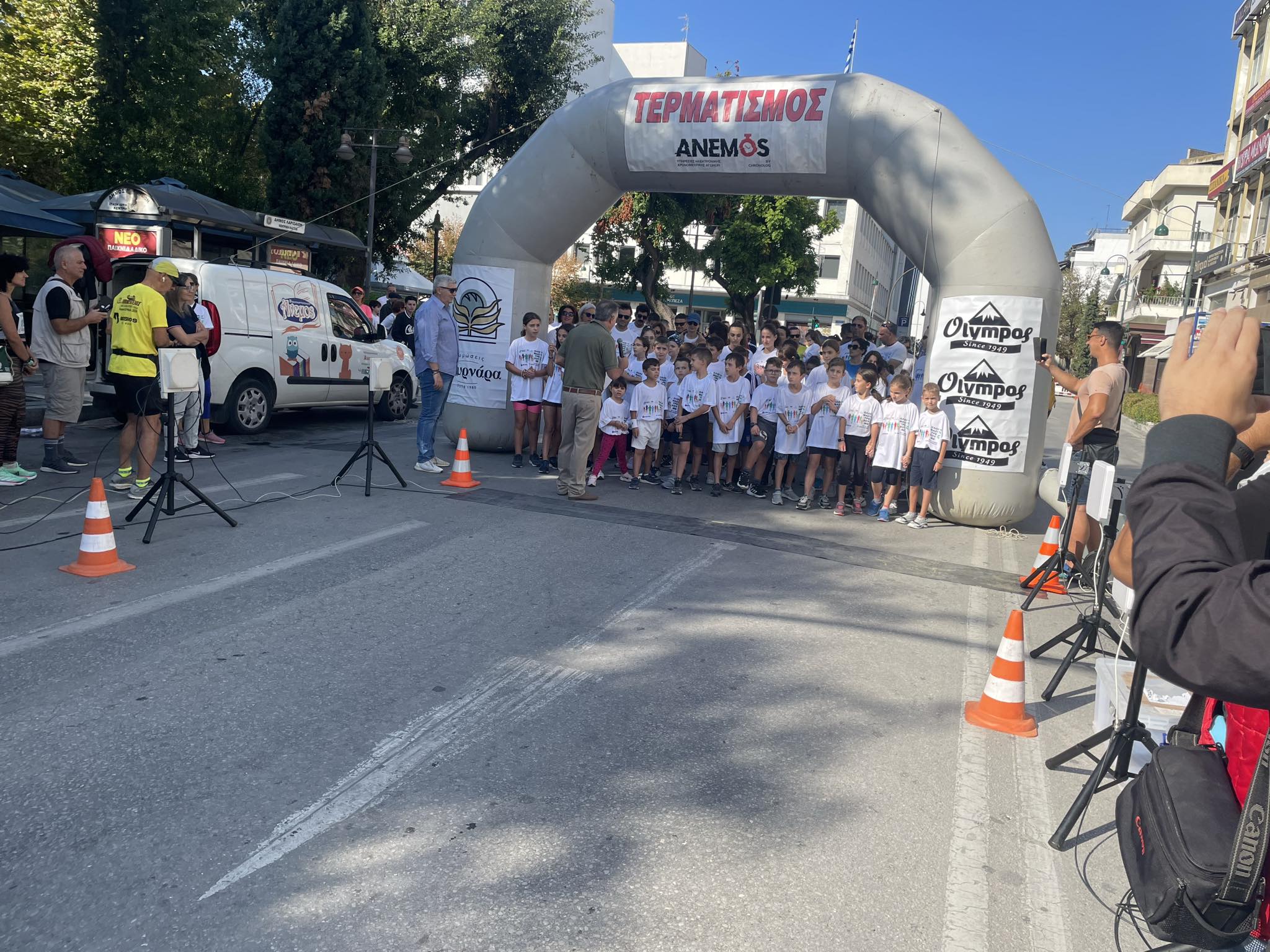 «Όλοι μαζί τρέχουμε για τα παιδιά με χρόνια  νοσήματα»-αγώνας δρόμου στη Λάρισα με αφορμή την Ημέρα χωρίς αυτοκίνητο (ΦΩΤΟ)