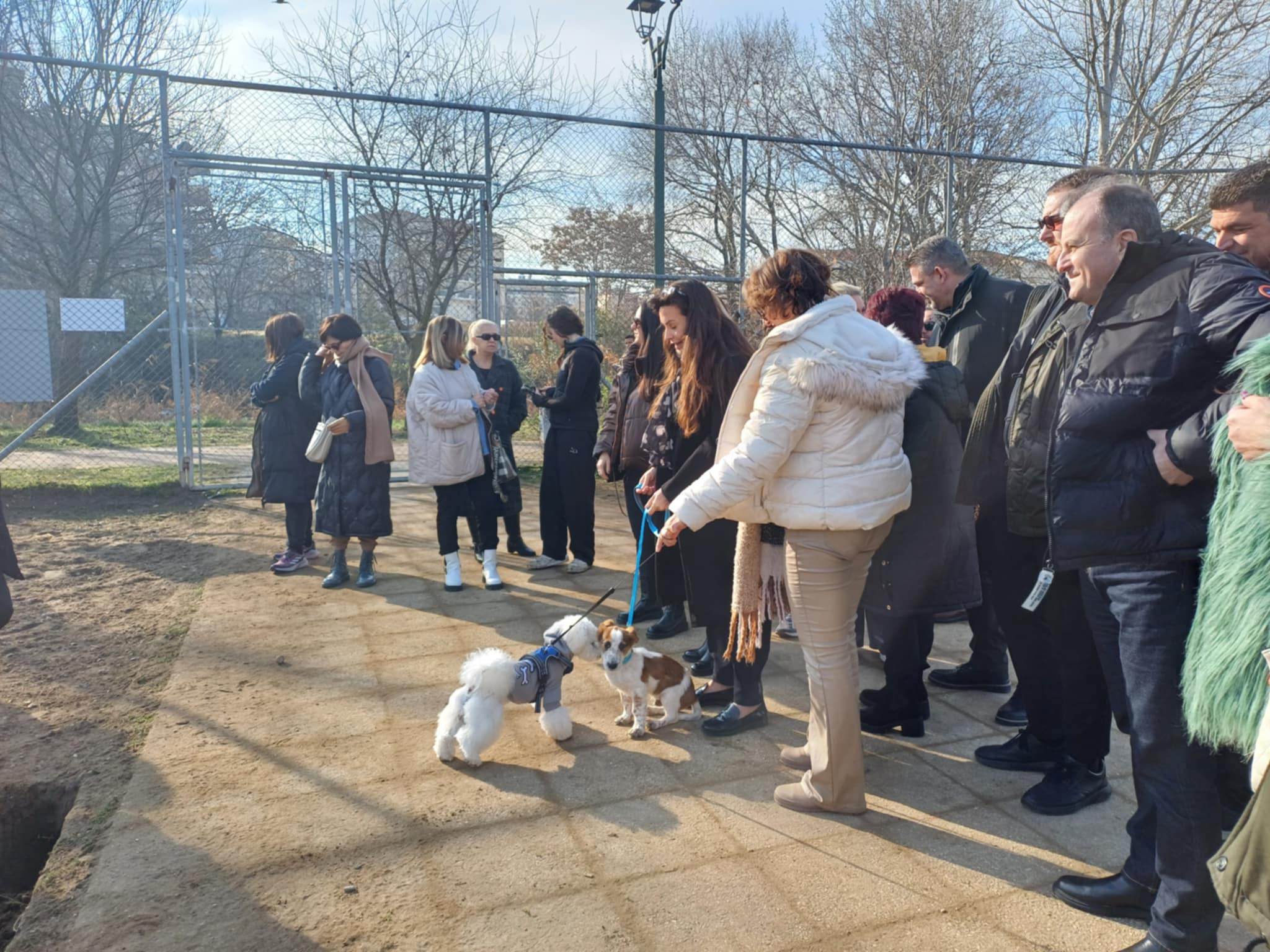 Άνοιξε τις πύλες του το Πάρκο Σκύλων στη Λάρισα παρουσία του δημάρχου-Που βρίσκεται (ΦΩΤΟ)